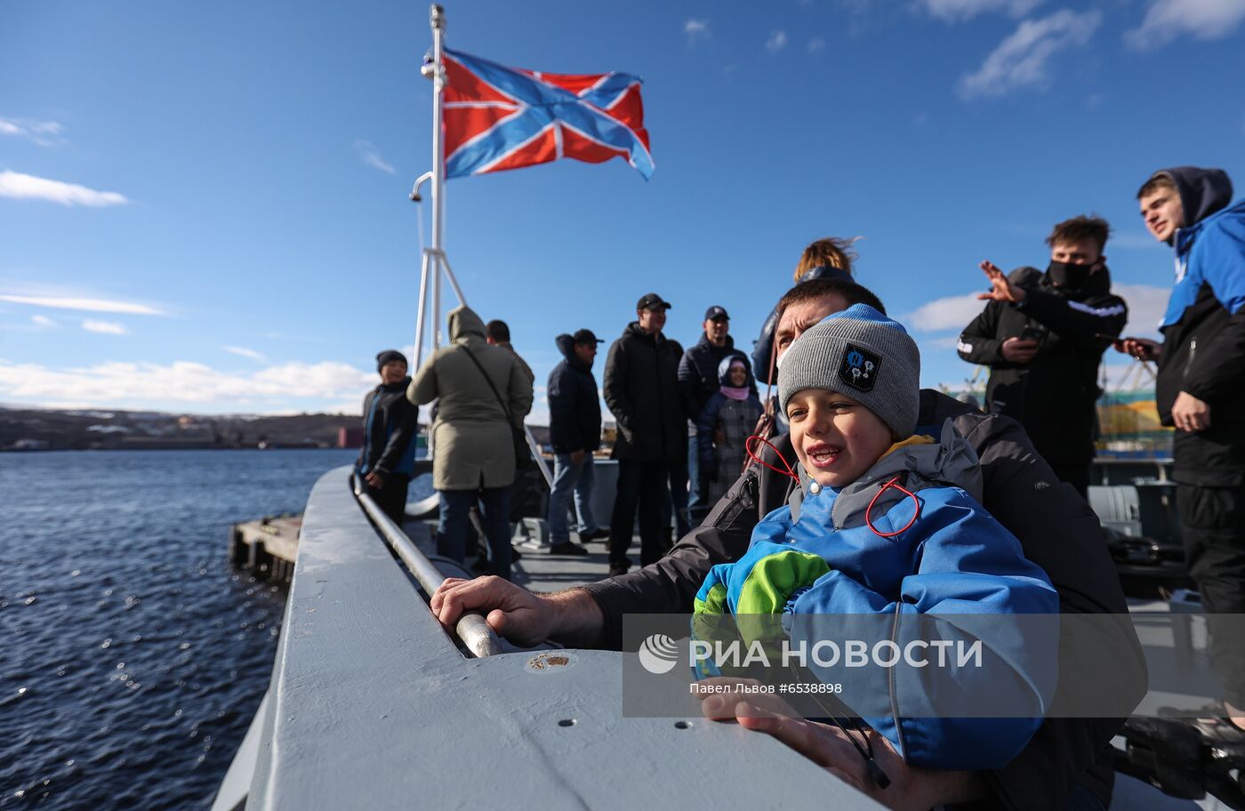 Фрегат "Адмирал Горшков" открыли для экскурсий