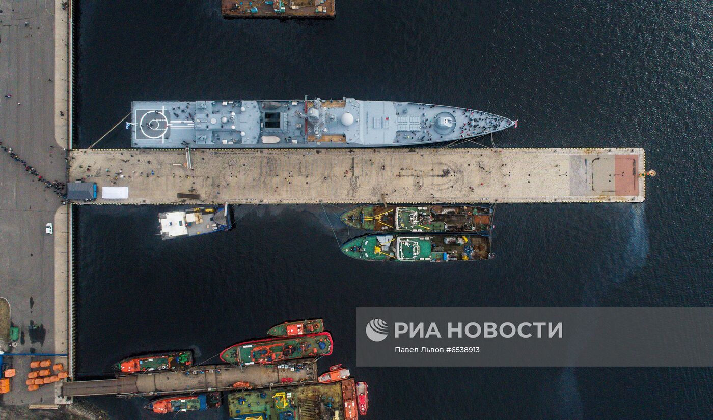 Фрегат "Адмирал Горшков" открыли для экскурсий