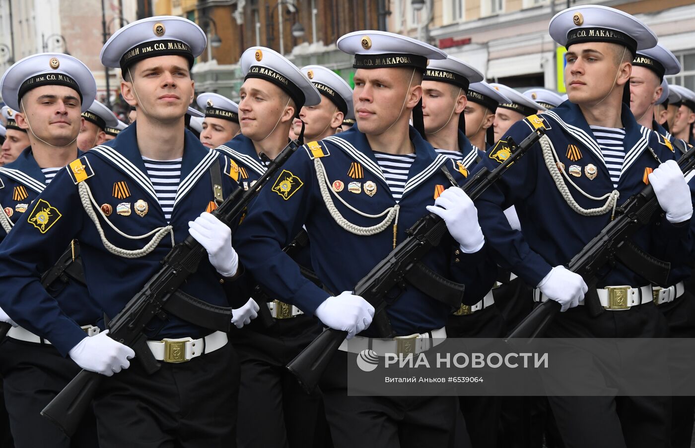 Военный парад в городах России, посвящённый 76-й годовщине Победы