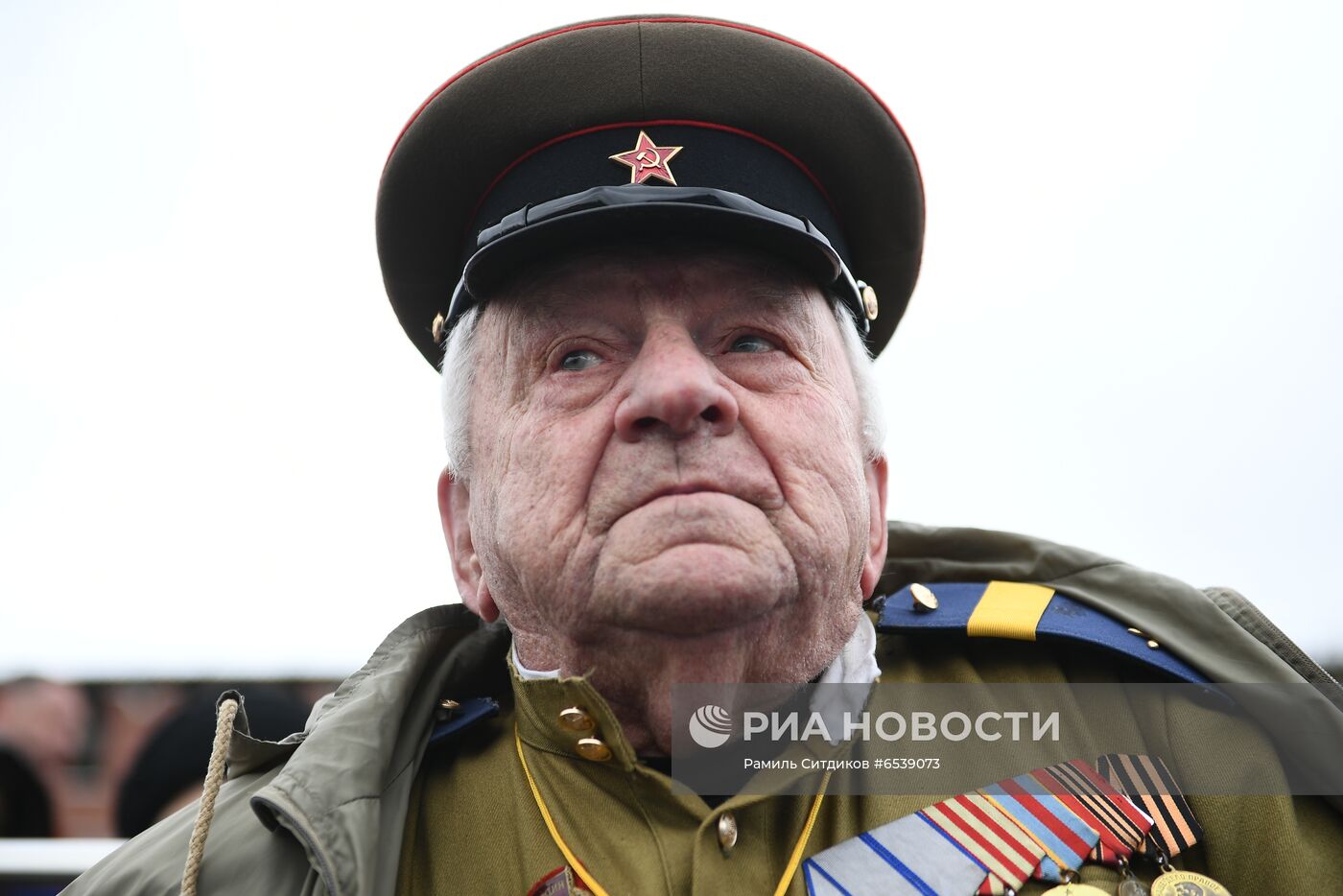 Военный парад в честь 76-й годовщины Победы