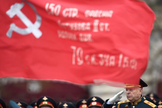 Военный парад в честь 76-й годовщины Победы 