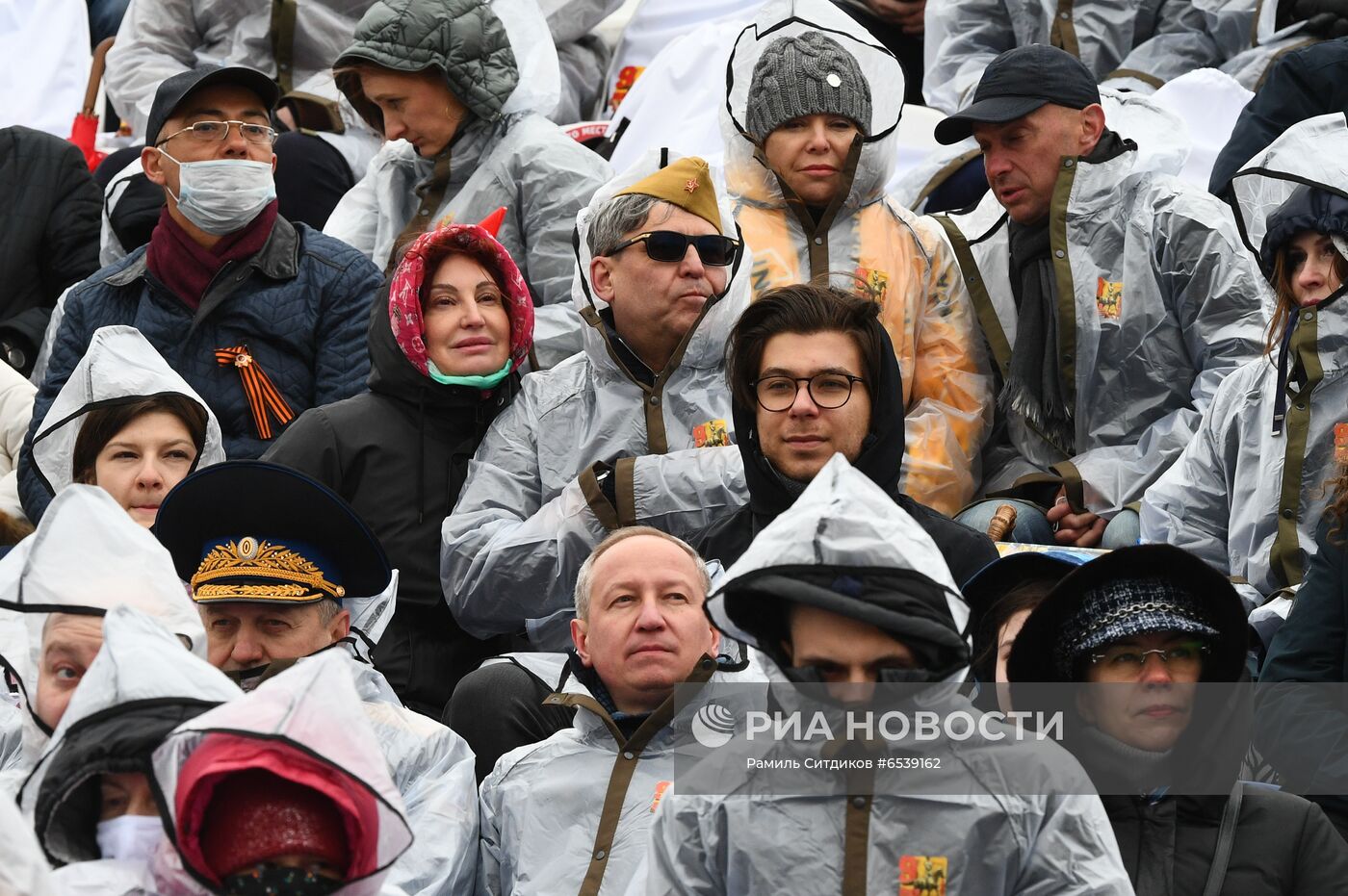 Военный парад в честь 76-й годовщины Победы