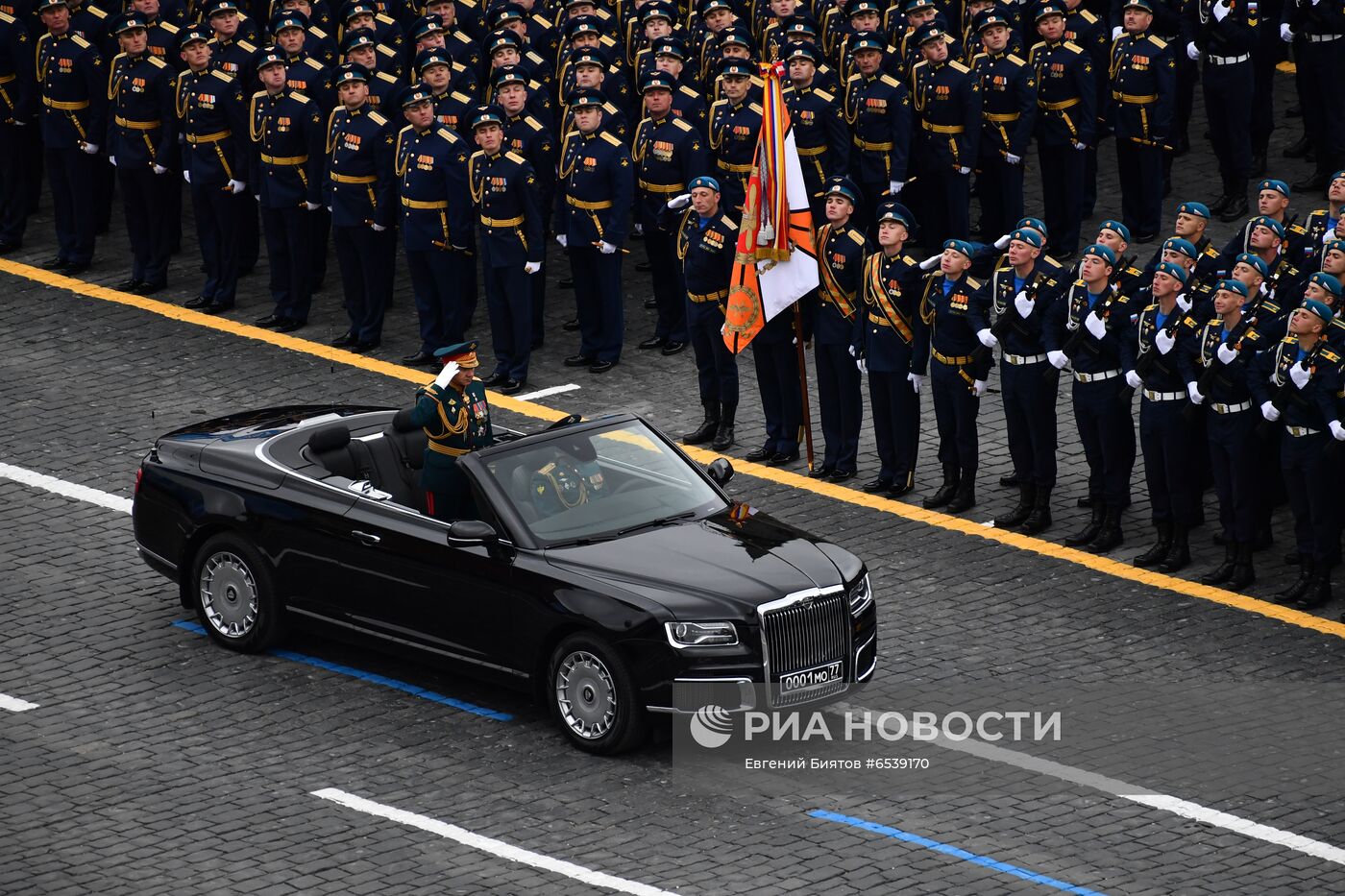 Военный парад в честь 76-й годовщины Победы