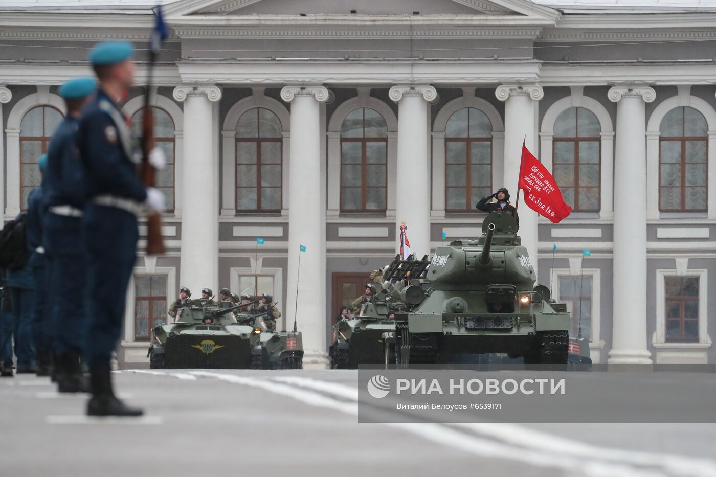 Военный парад в городах России, посвящённый 76-й годовщине Победы