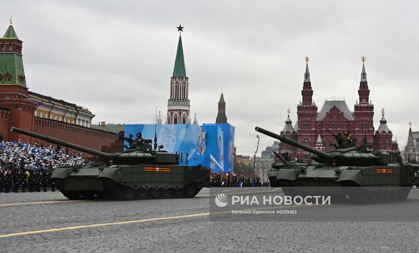 Военный парад в честь 76-й годовщины Победы