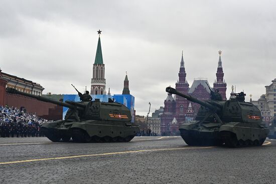 Военный парад в честь 76-й годовщины Победы 