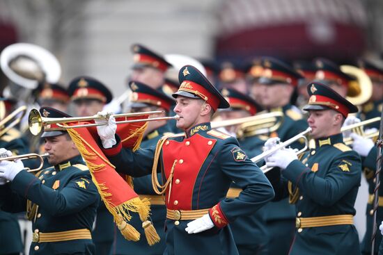 Военный парад в честь 76-й годовщины Победы 