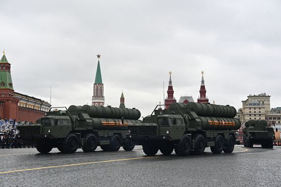 Военный парад в честь 76-й годовщины Победы 