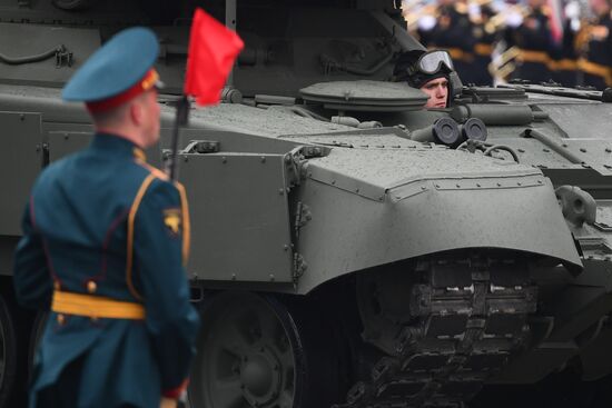 Военный парад в честь 76-й годовщины Победы 