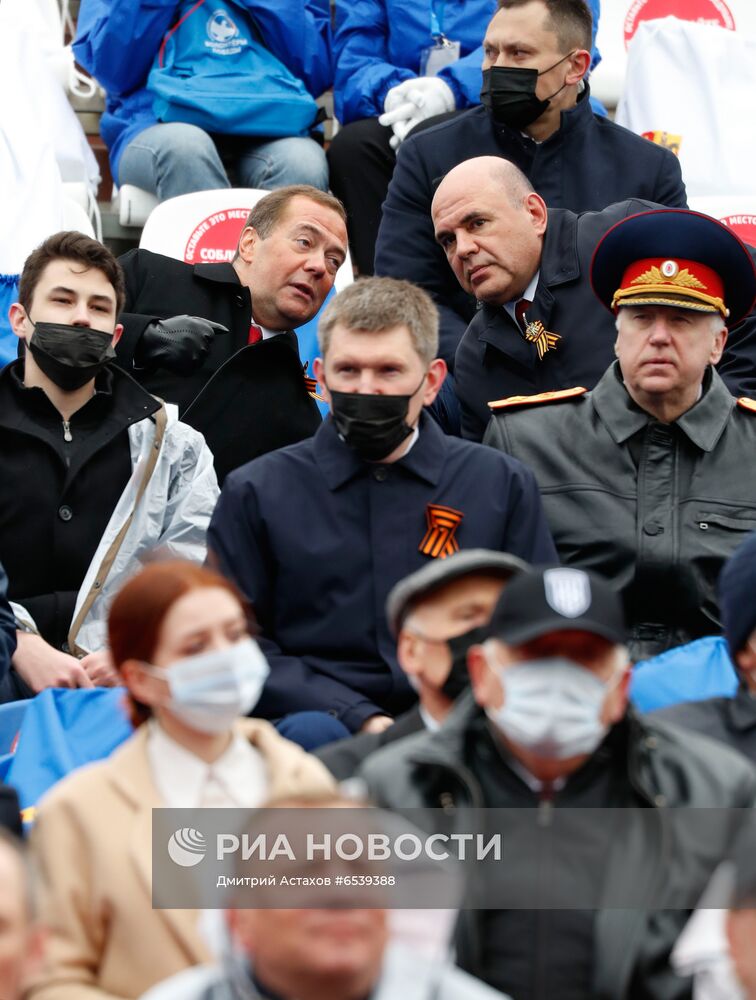 Президент РФ В. Путин на военном параде в честь 76-й годовщины Победы в ВОВ