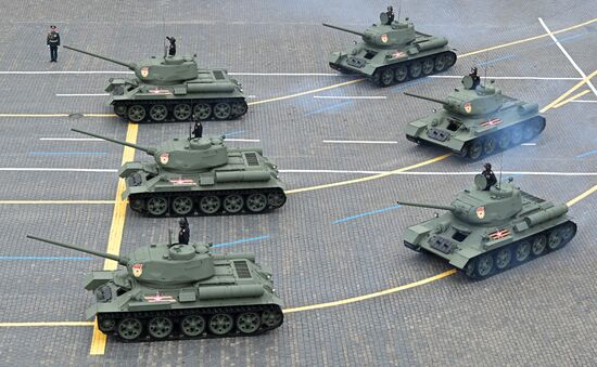 Военный парад в честь 76-й годовщины Победы 