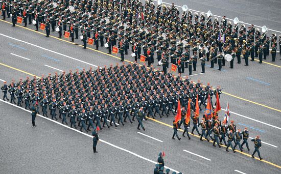 Военный парад в честь 76-й годовщины Победы 