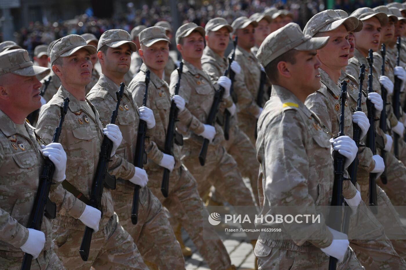 Военный парад в городах России, посвящённый 76-й годовщине Победы