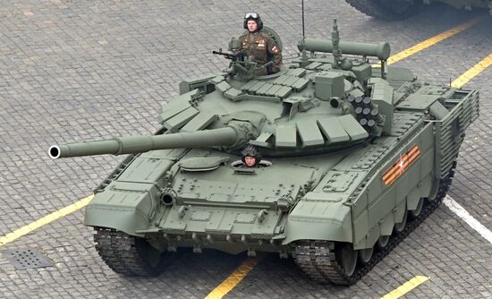 Военный парад в честь 76-й годовщины Победы 