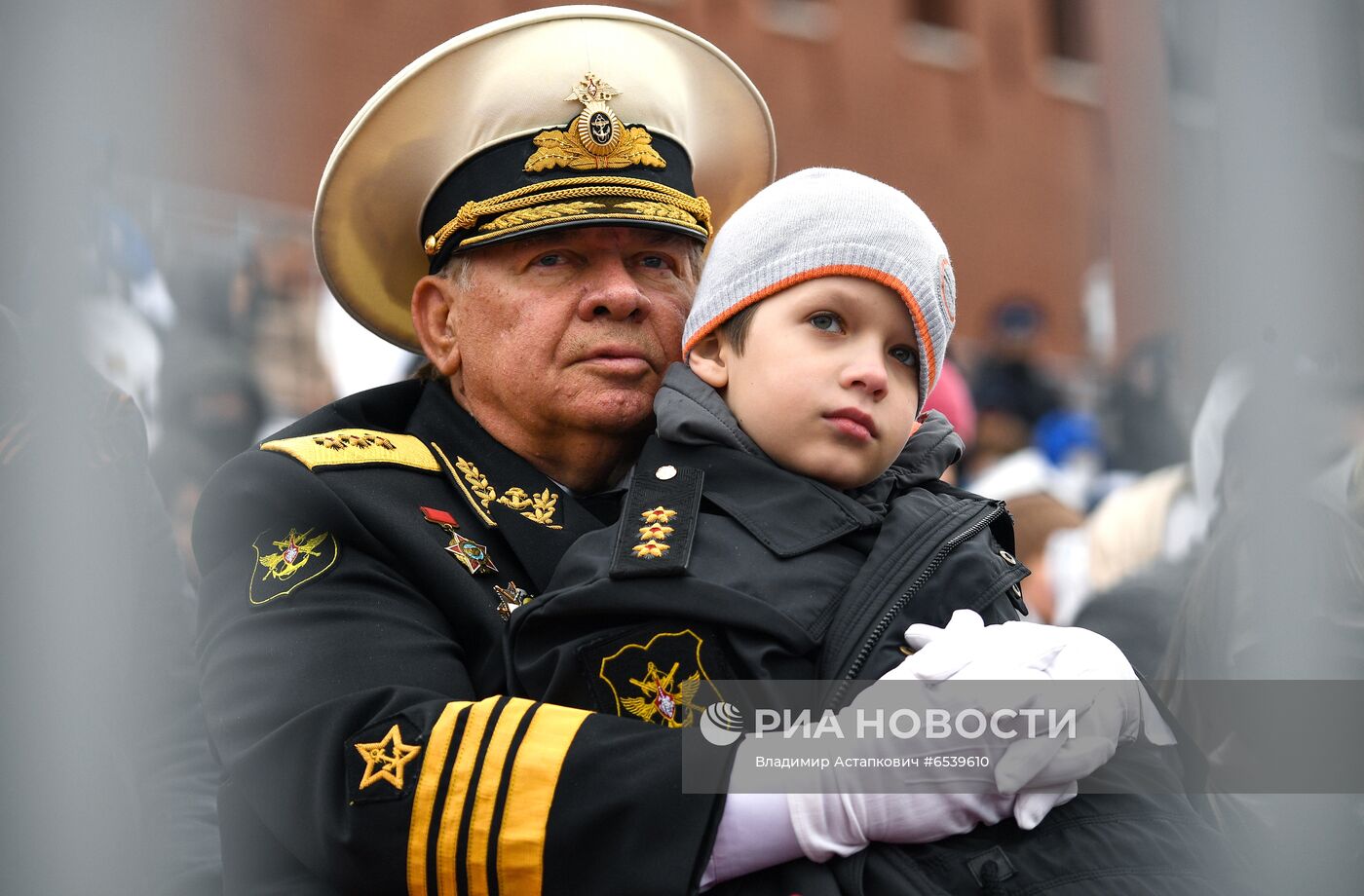 Военный парад в честь 76-й годовщины Победы