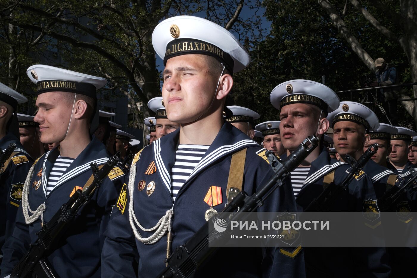 Военный парад в городах России, посвящённый 76-й годовщине Победы 