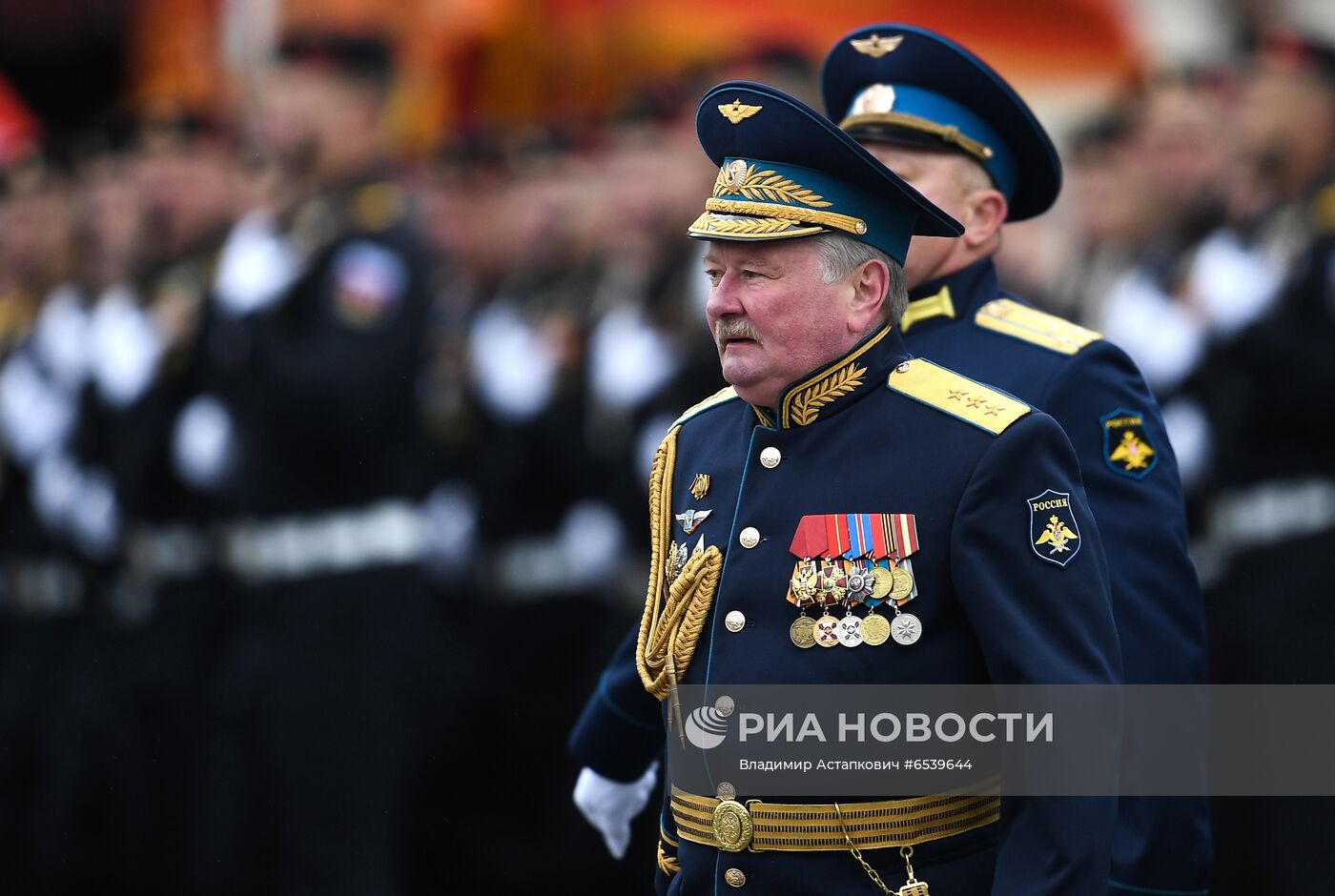 Военный парад в честь 76-й годовщины Победы 