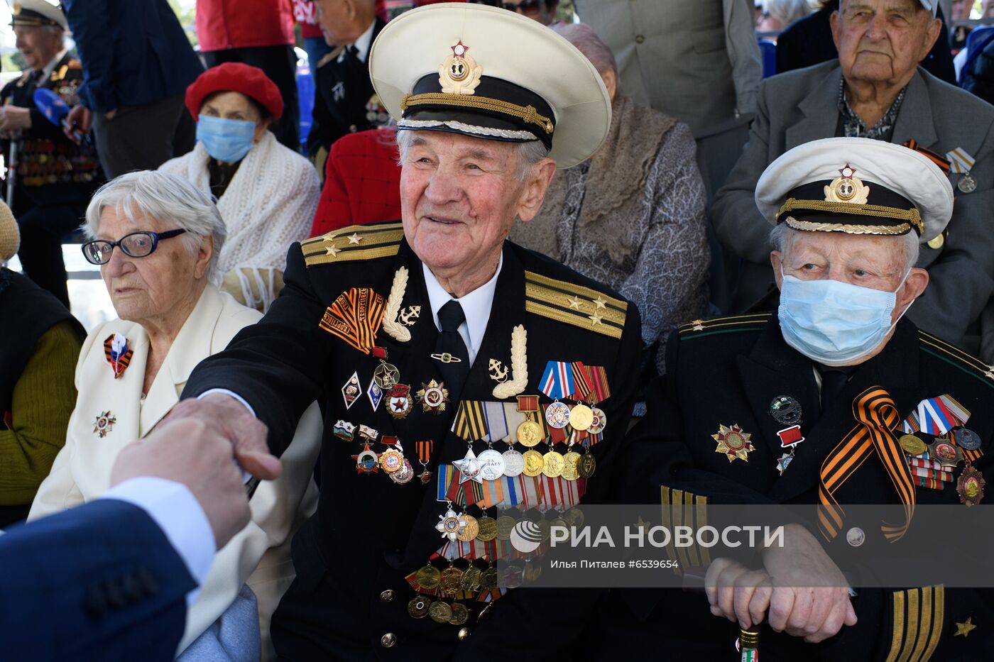 Военный парад в городах России, посвящённый 76-й годовщине Победы 