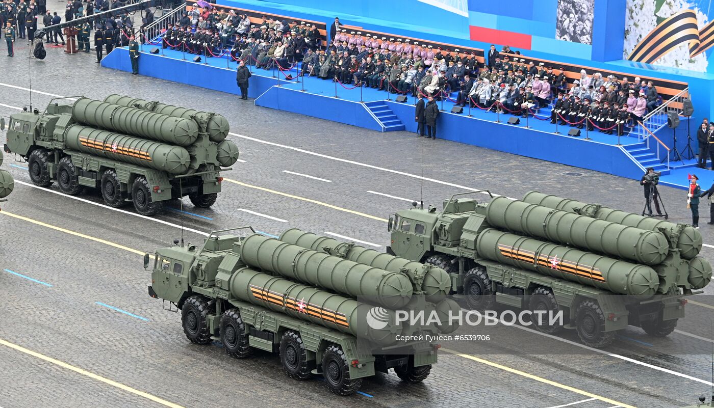 Военный парад в честь 76-й годовщины Победы