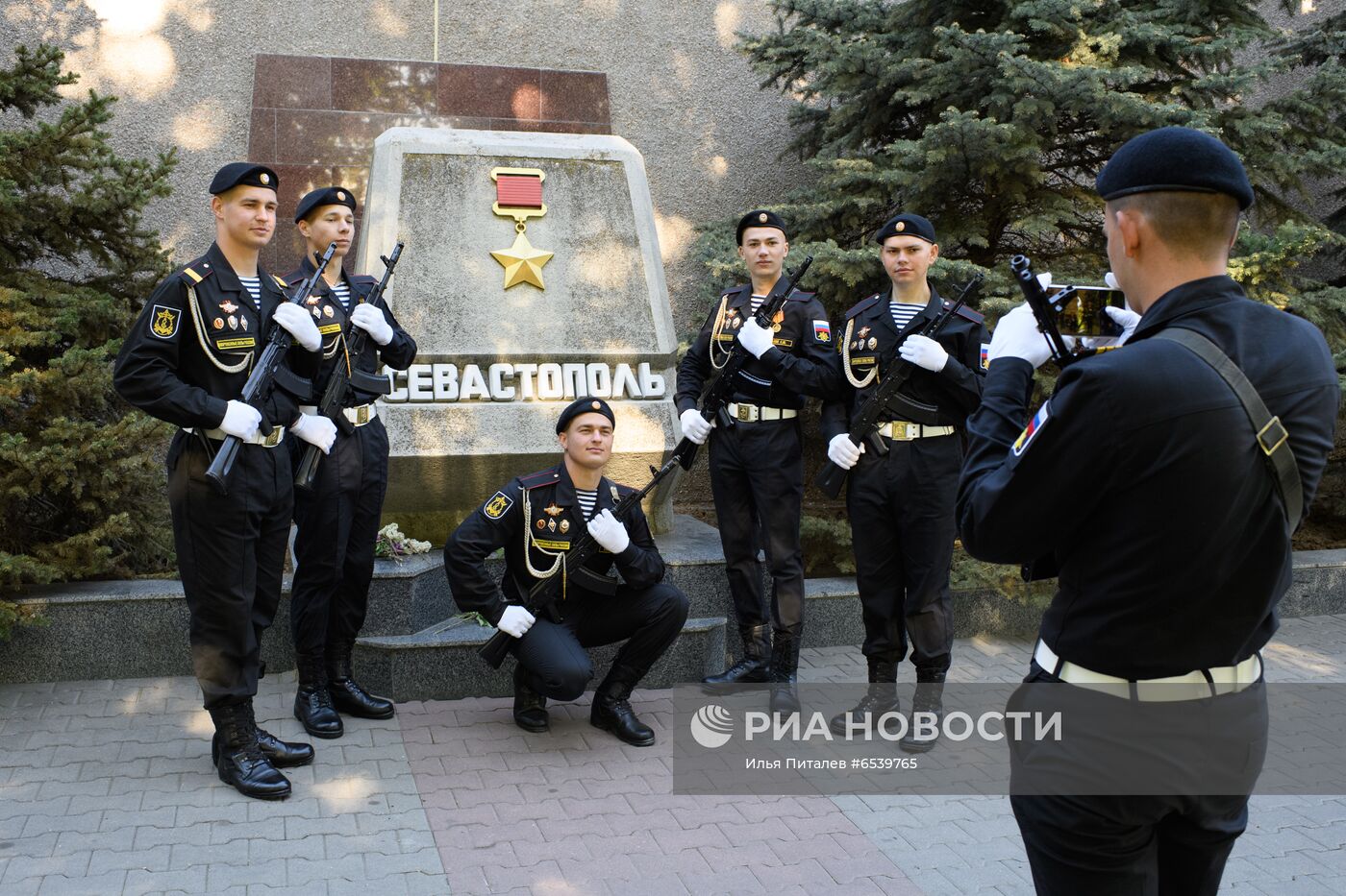 Военный парад в городах России, посвящённый 76-й годовщине Победы 