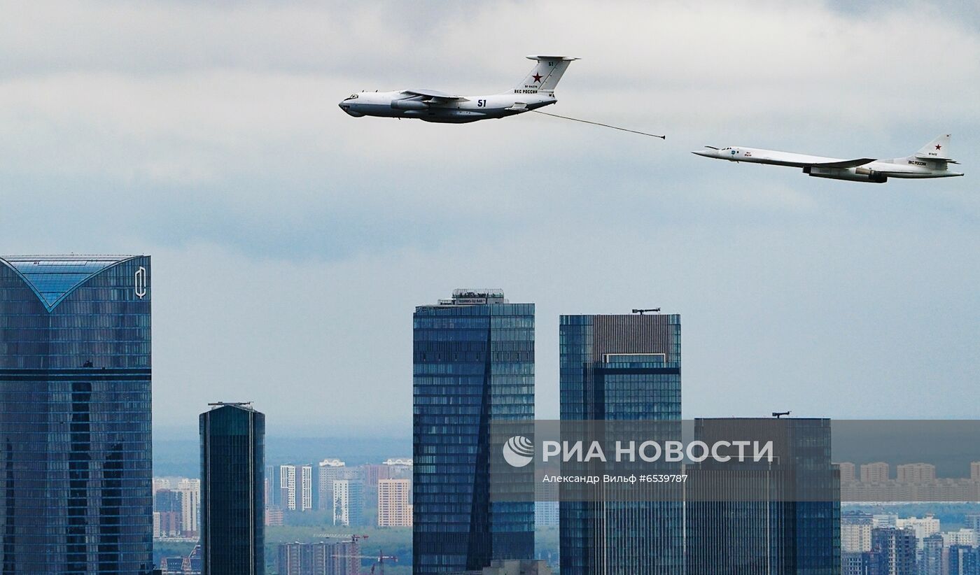 Воздушная часть парада в честь 76-й годовщины Победы