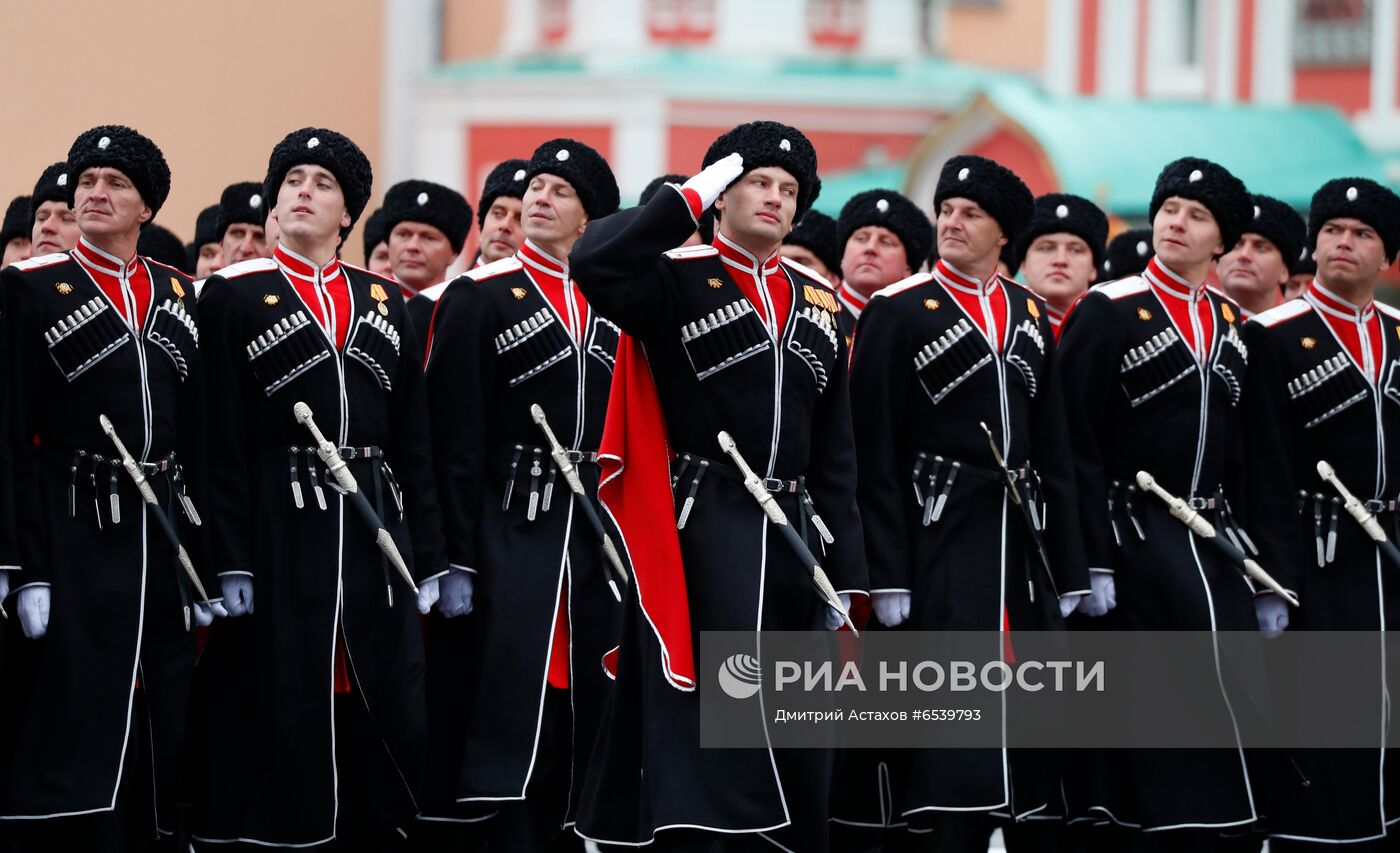 Военный парад в честь 76-й годовщины Победы 