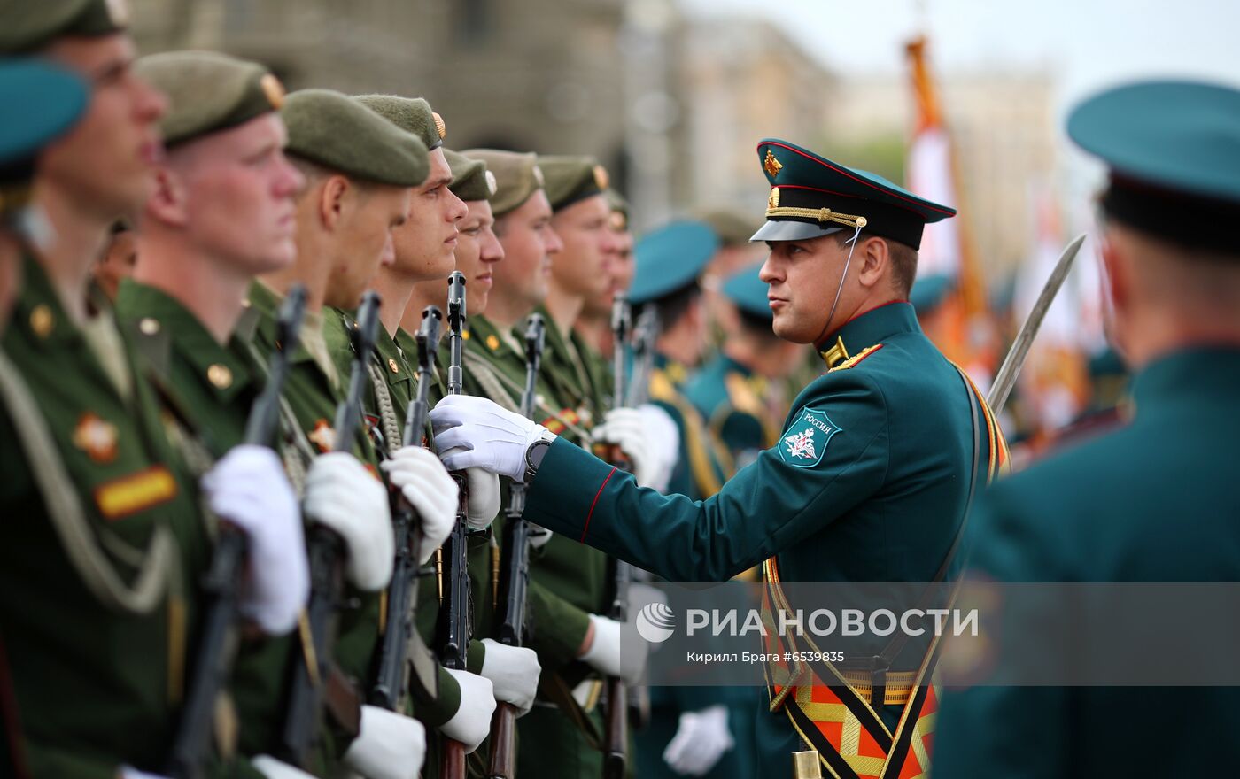 Военный парад в городах России, посвящённый 76-й годовщине Победы