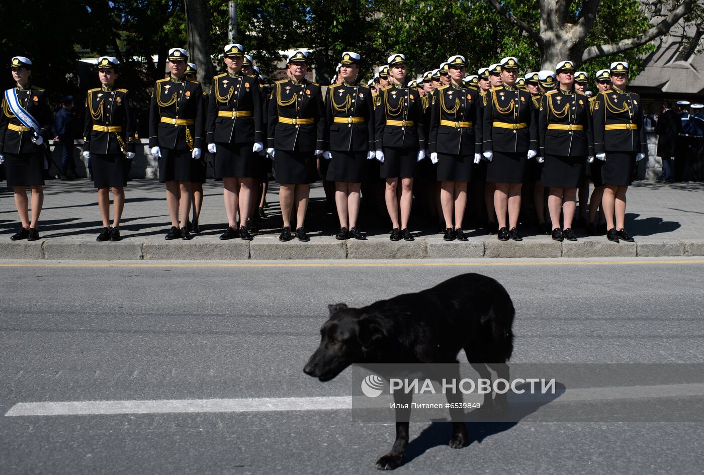 Военный парад в городах России, посвящённый 76-й годовщине Победы 