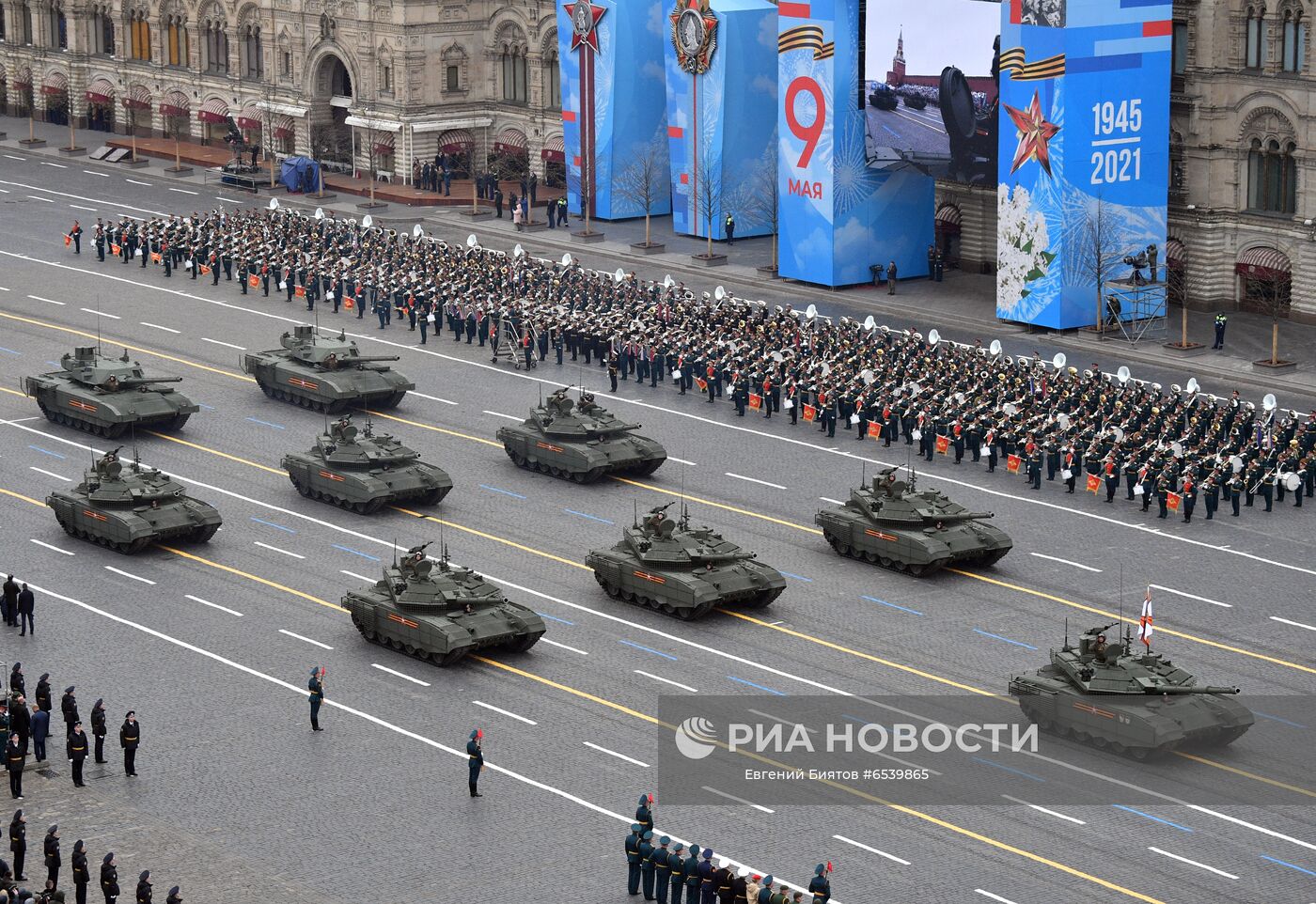 Военный парад в честь 76-й годовщины Победы