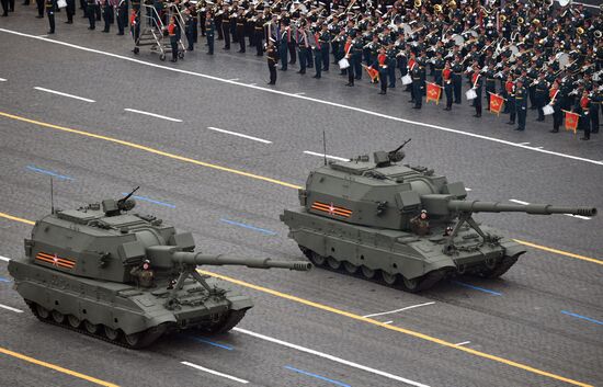 Военный парад в честь 76-й годовщины Победы 