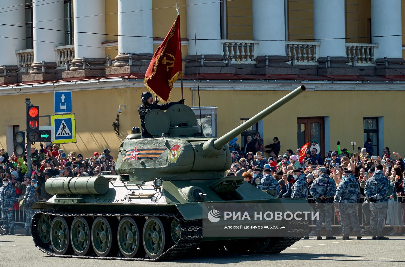 Военный парад в городах России, посвящённый 76-й годовщине Победы