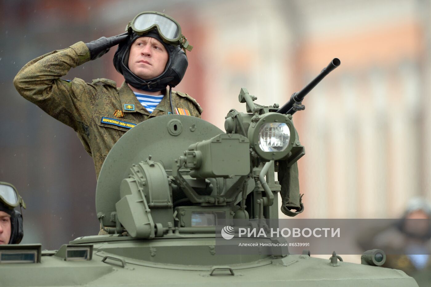 Военный парад в честь 76-й годовщины Победы