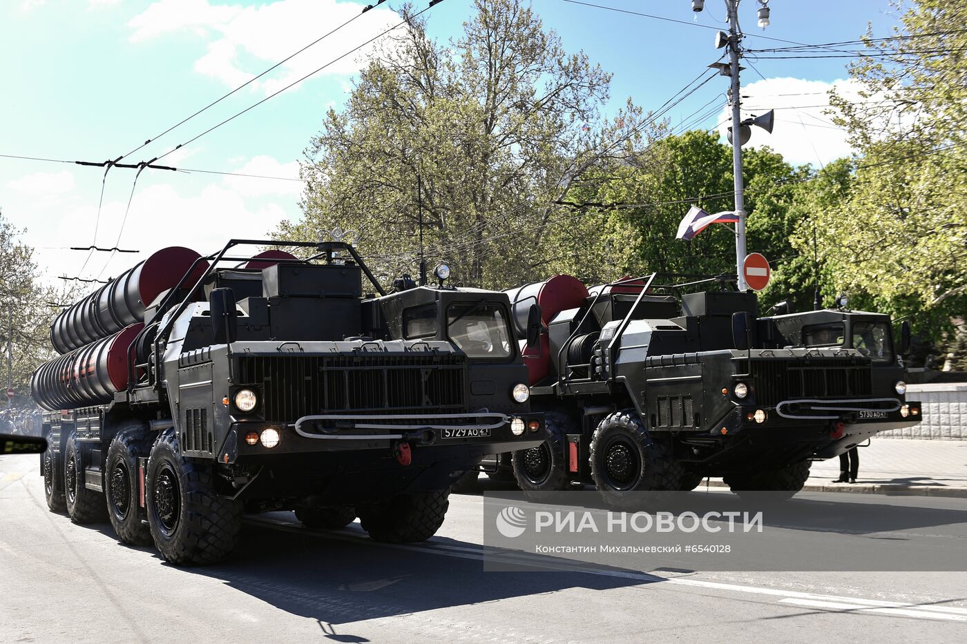 Военный парад в городах России, посвящённый 76-й годовщине Победы 