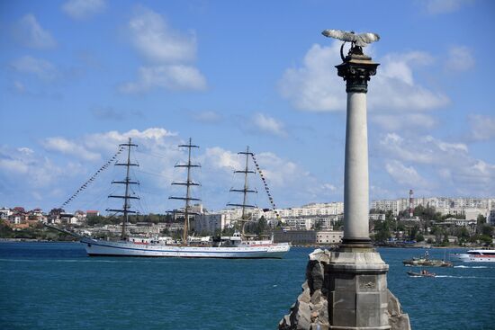 Празднование Дня Победы в регионах России