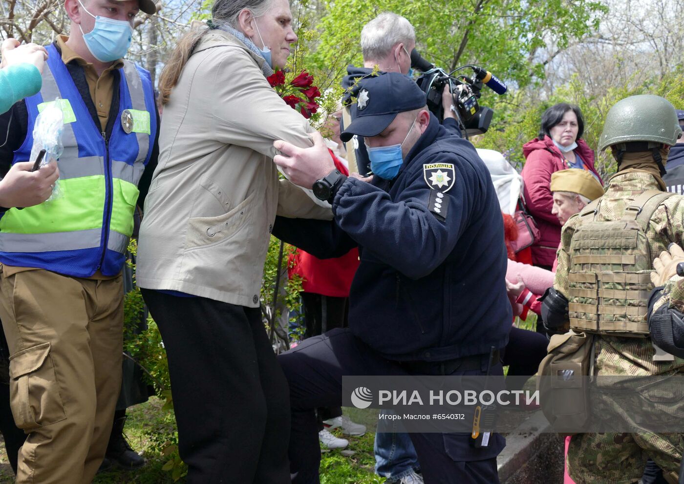 Беспорядки во время акции "Бессмертный полк" в Одессе