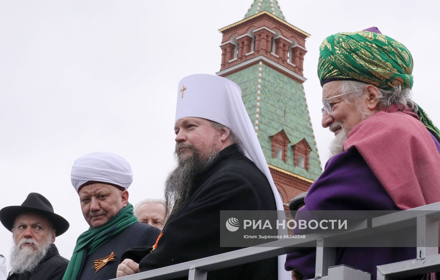 Военный парад в честь 76-й годовщины Победы