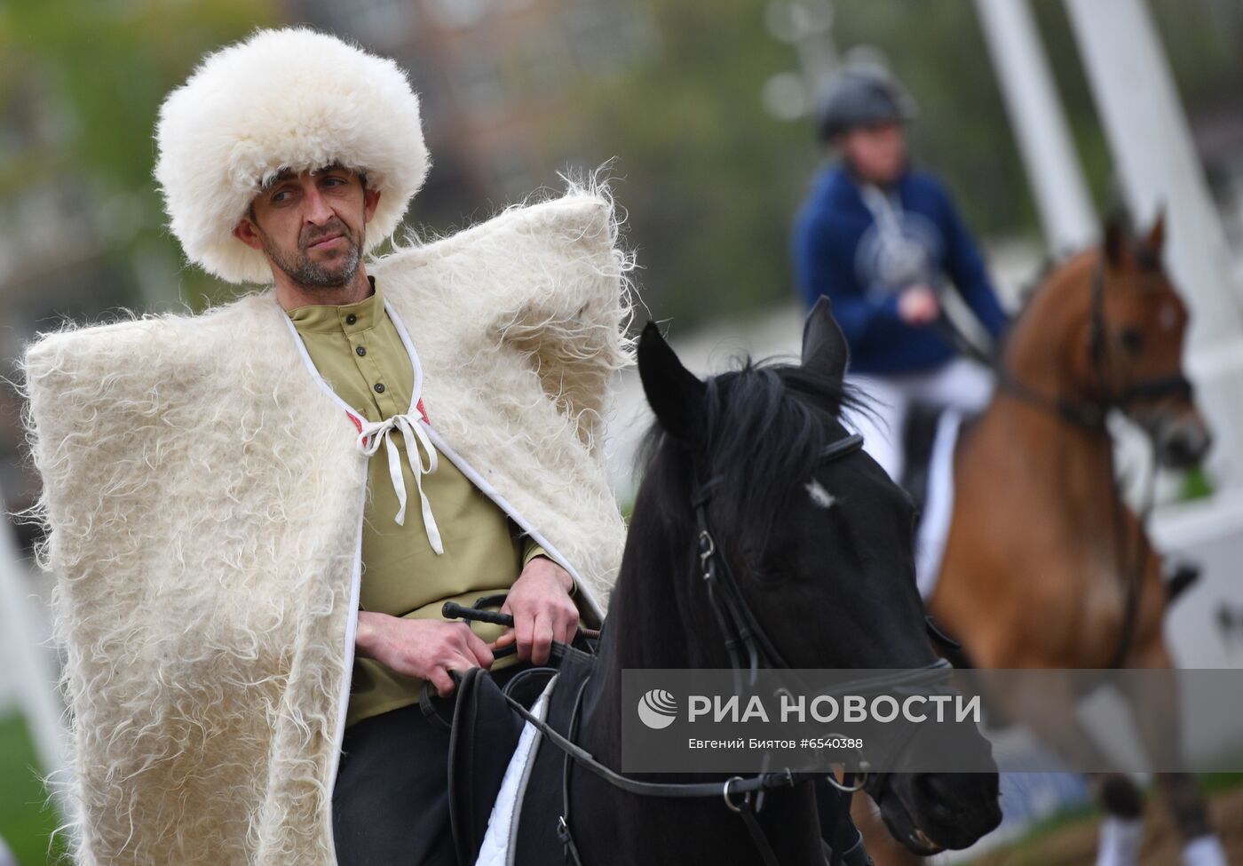 Открытие скакового сезона в Москве