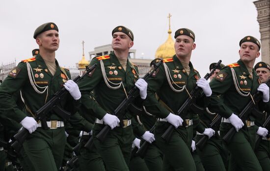 Военный парад в честь 76-й годовщины Победы 