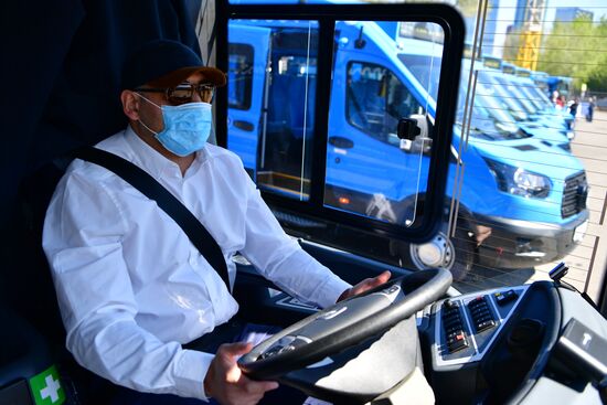 Запуск новых автобусов коммерческих перевозчиков на городские маршруты