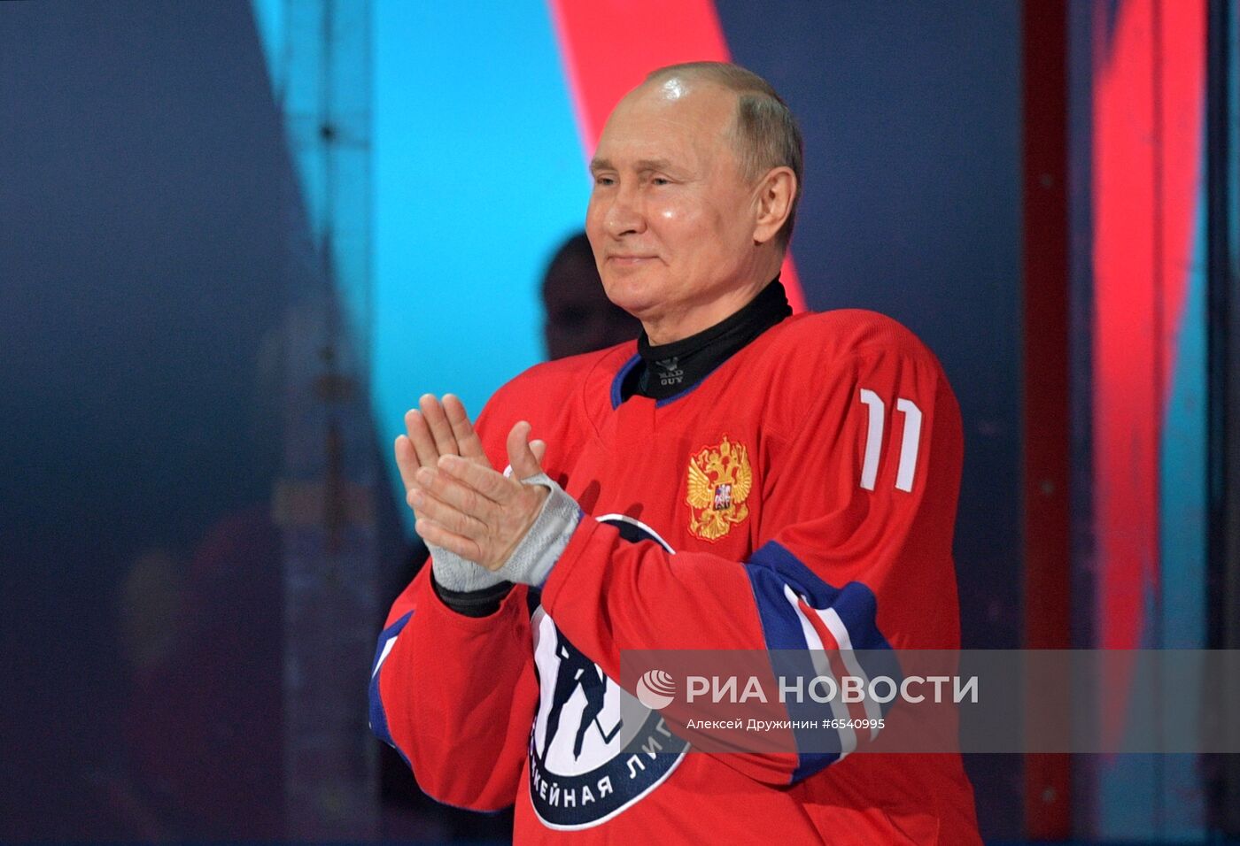 Президент РФ В. Путин принял участие в гала-матче Ночной хоккейной лиги