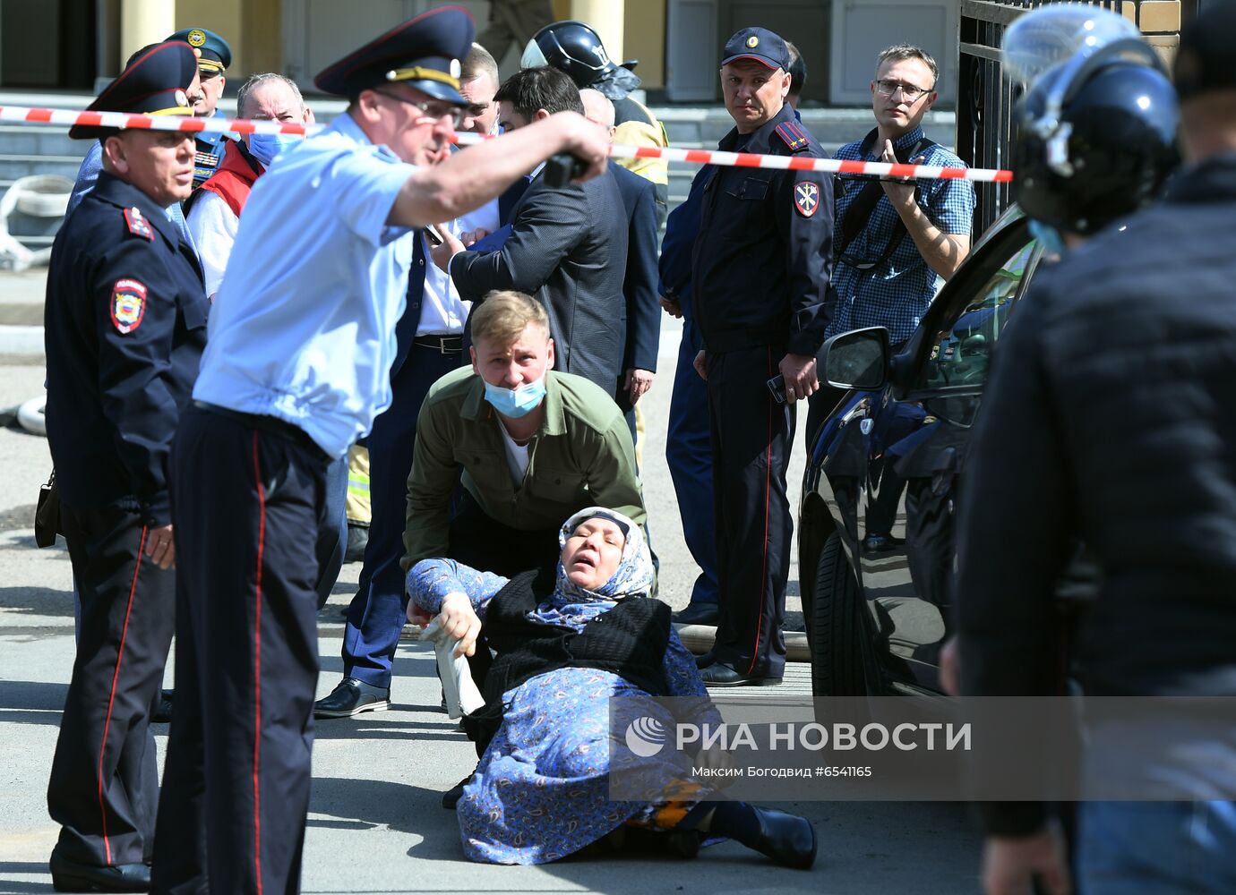 Стрельба у школы в Казани