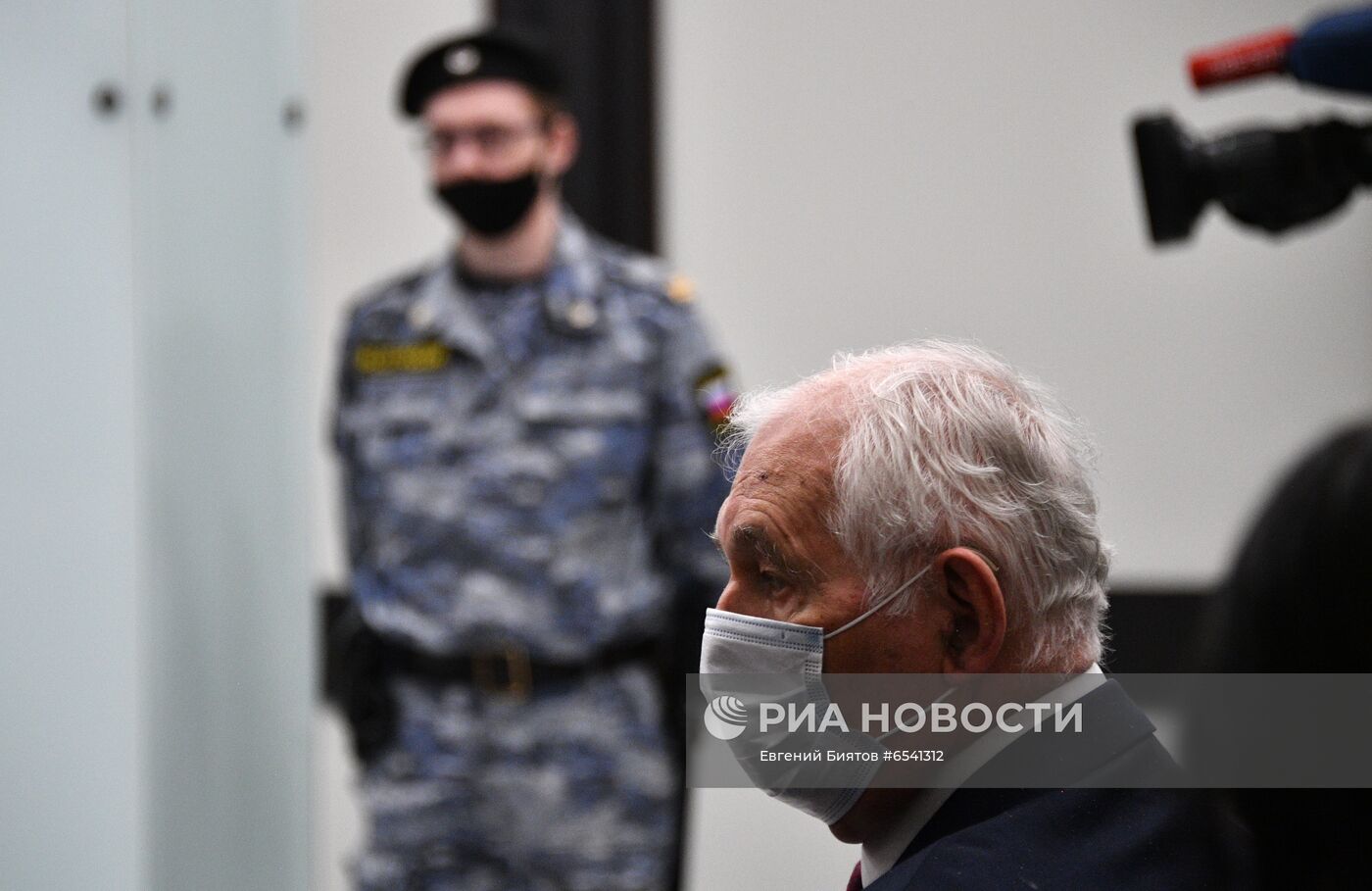 Рассмотрение апелляции на оправдательный приговор калининградским врачам