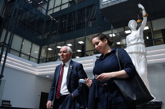 Рассмотрение апелляции на оправдательный приговор калининградским врачам