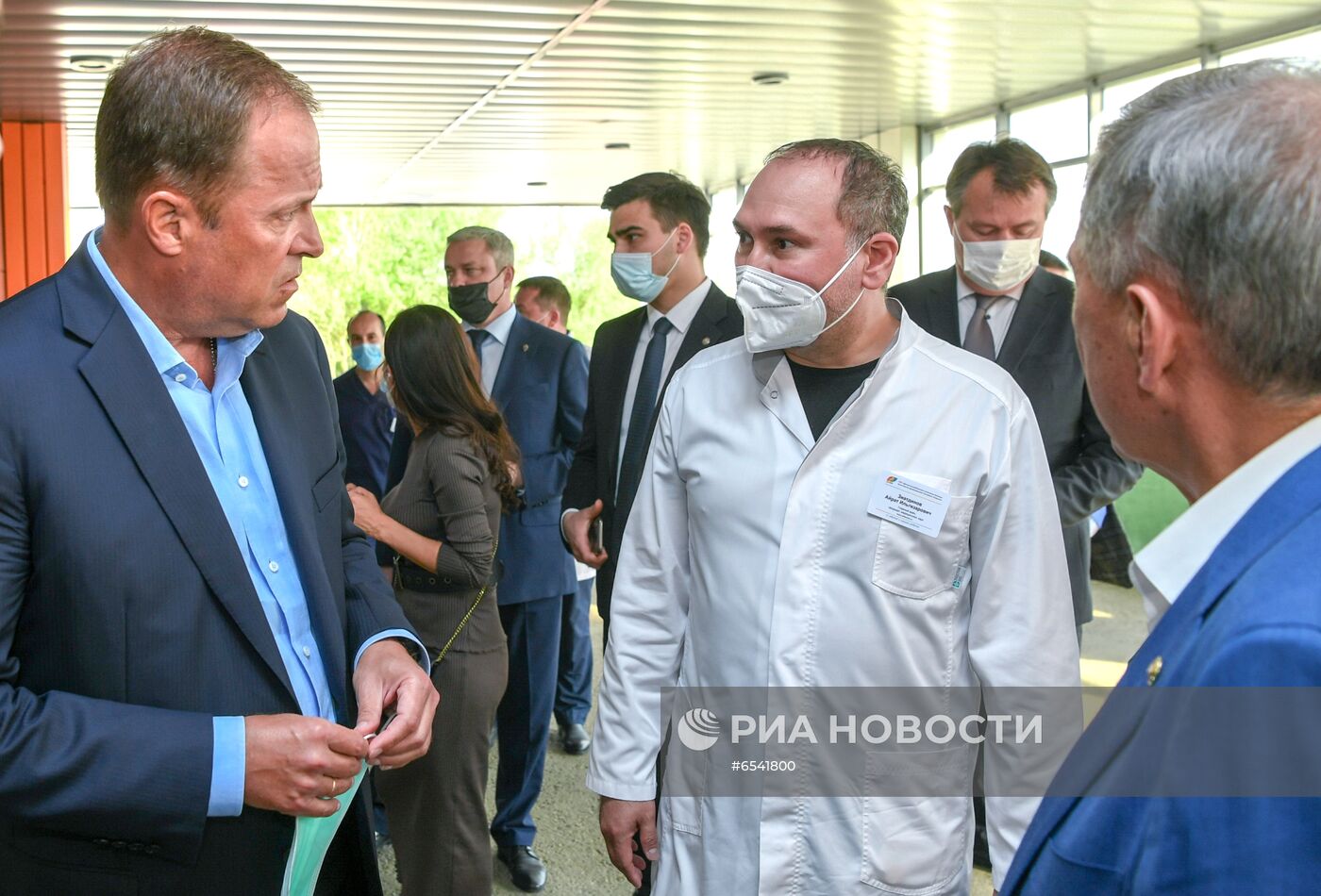 Глава Минздрава М. Мурашко прибыл в больницу к пострадавшим детям в Казани