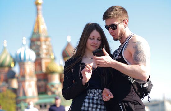 Теплая погода в Москве