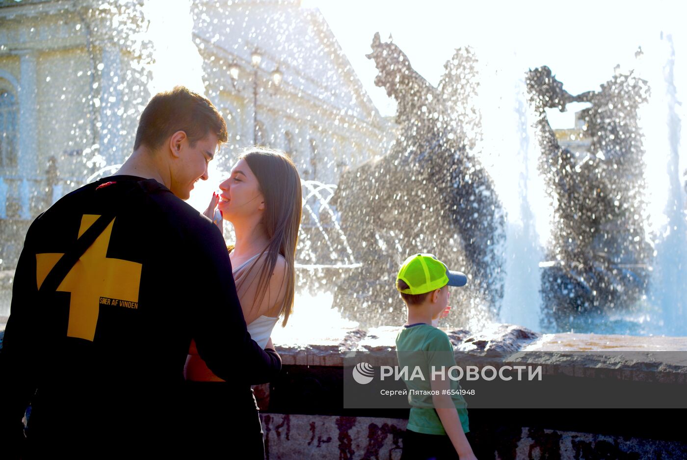 Теплая погода в Москве