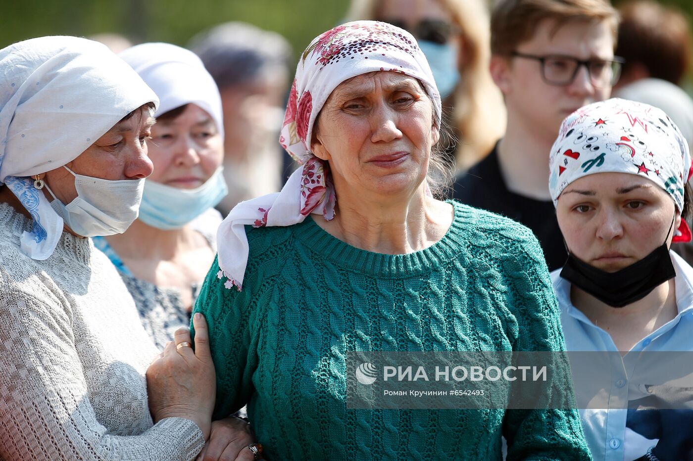 Траур по погибшим в казанской школе