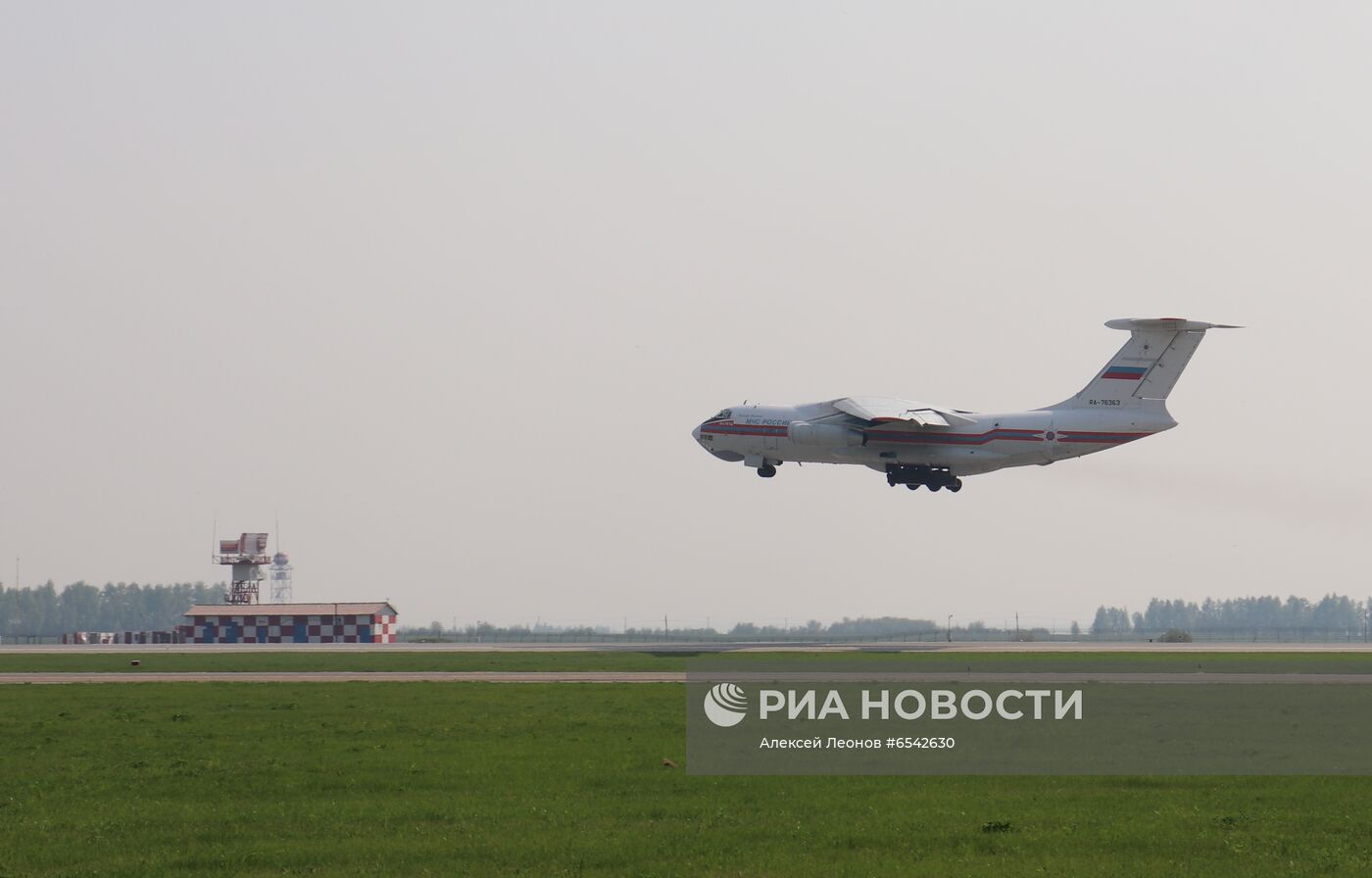 Вылет самолёта МЧС с пострадавшими при стрельбе из Казани в Москву