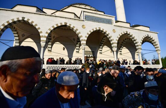 Празднование Ураза-байрама в России