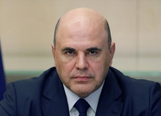 Президент РФ В. Путин провел совещание с членами правительства РФ